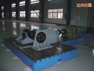 達(dá)州微機(jī)控制驅(qū)動橋總成扭轉(zhuǎn)試驗機(jī)